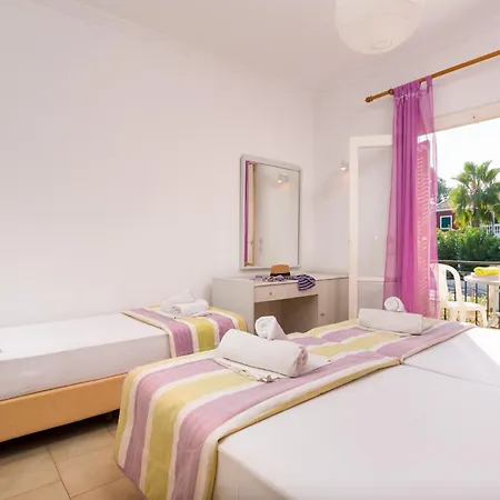 Island Annex 4* קאבוס