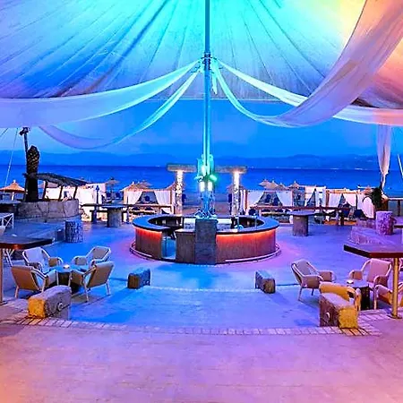 Island Annex Hotel de apartamente 4*